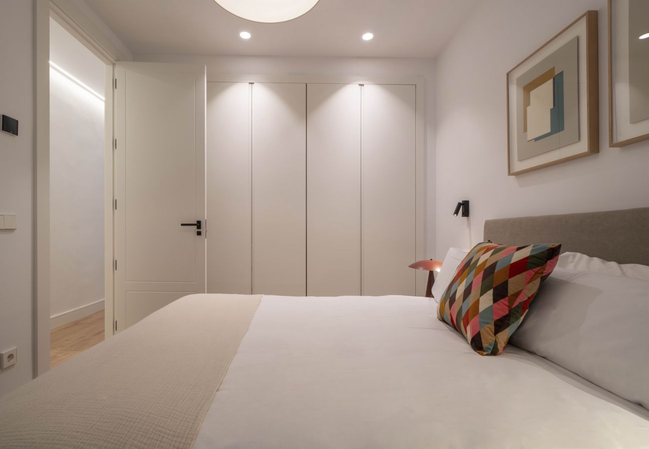 Apartment in Madrid - Housing Castilla by Sharing Co