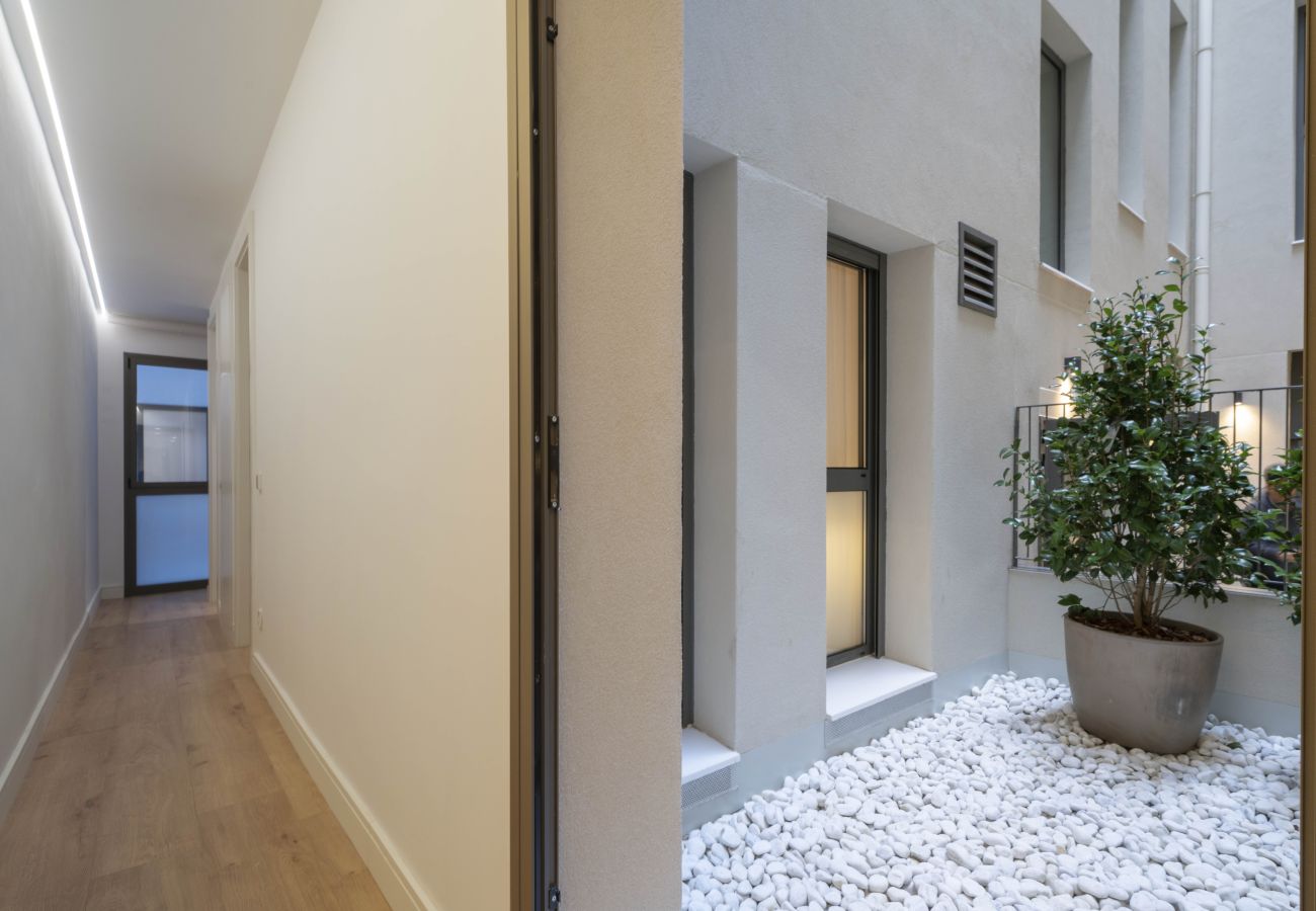 Apartment in Madrid - Housing Castilla by Sharing Co